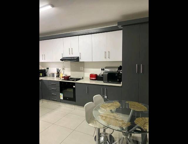 3 BEDROOM PROPERTY TO RENT IN ESSENWOOD